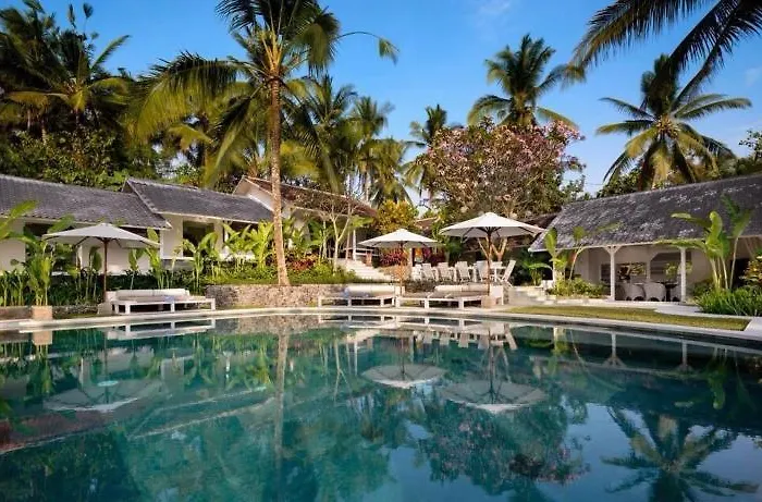 La And Retreat Lodge *